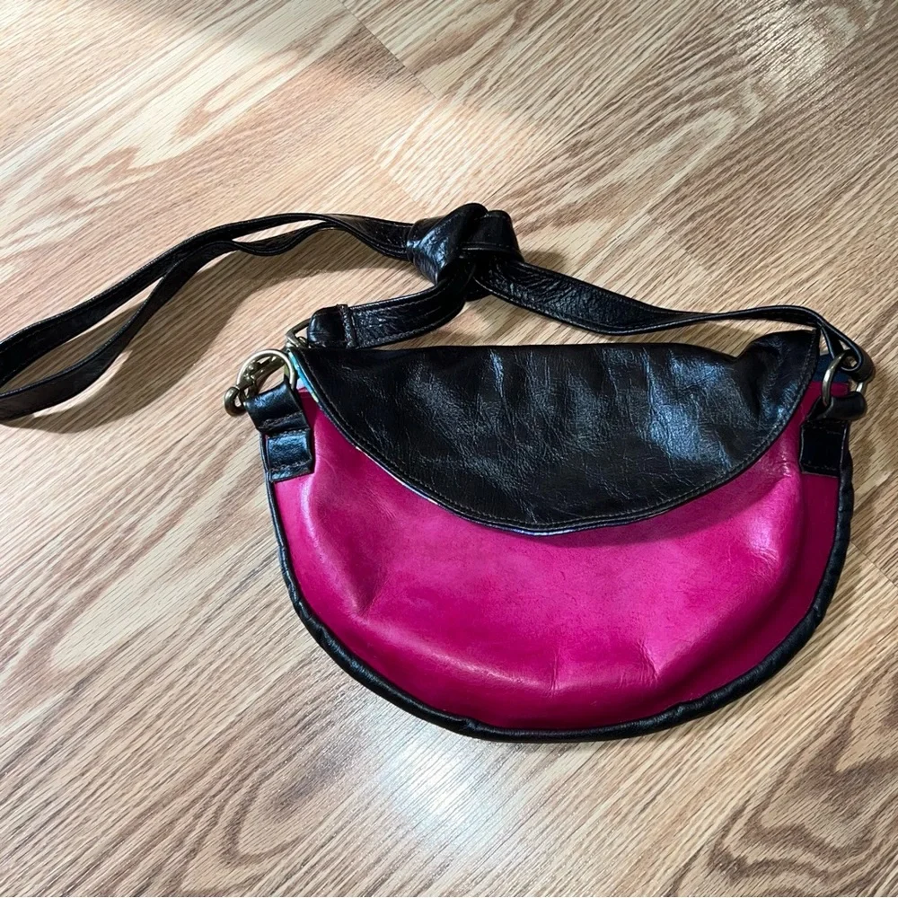 Leather Shoulder Bag Fuchsia Brown with Brass‎ Hardware